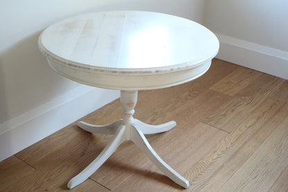 This French cottage style coffee table is hand crafted by Canadian Amish/Mennonite craftsman. Made out of reclaimed ,rustic, natural Canadian hardwood ash. This timeless vintage design combine new and old style. Unique wire brushed ,distressed and organic finish it is easy to maintain and is our statement that we are supporting natural wood beauty.